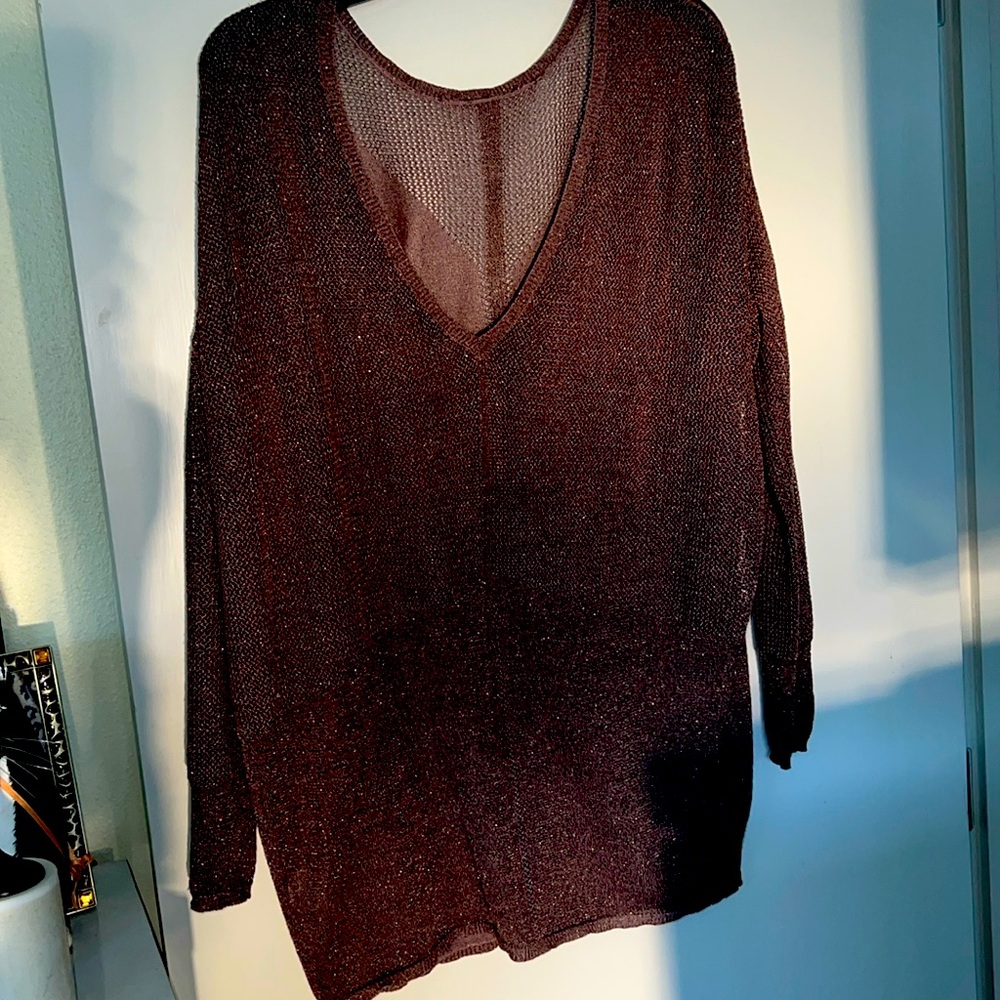 Absolutely Stunning, Sheer Metallic Lpb Tunic